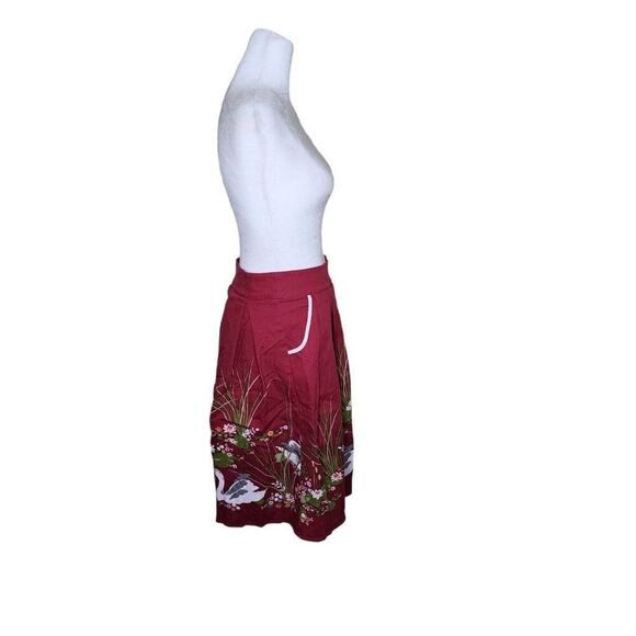 Lindy Bop Retro Circle Swing Skirt Swans Floral Womens Size 6 Red Pinup - Picture 4 of 9